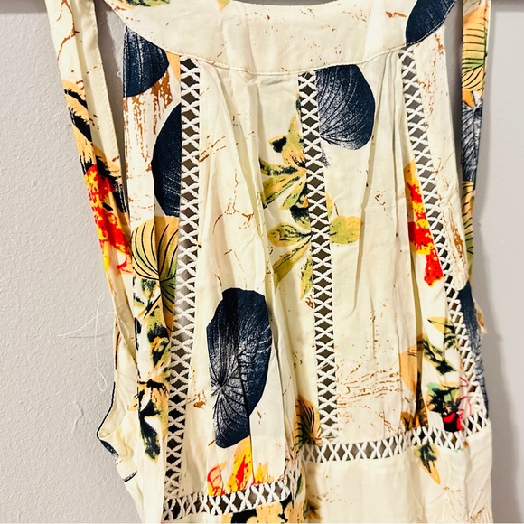 Tie Back Maxi Dress - Picture 4 of 8